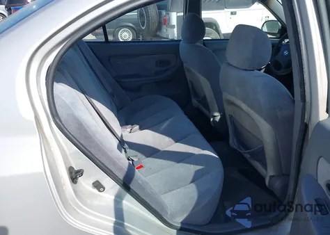 2005 Hyundai Elantra Gls/Gt from USA, damaged, VIN KMHDN46D95U981042